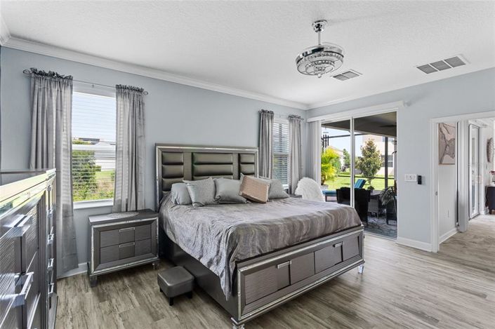 Image No.19-4 Bed Property for sale