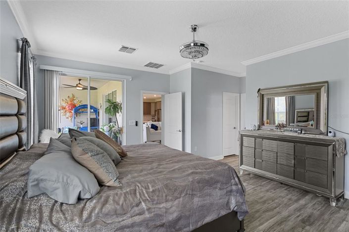 Image No.20-4 Bed Property for sale