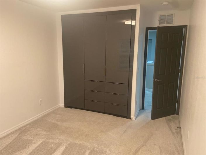 Image No.11-4 Bed Property for sale