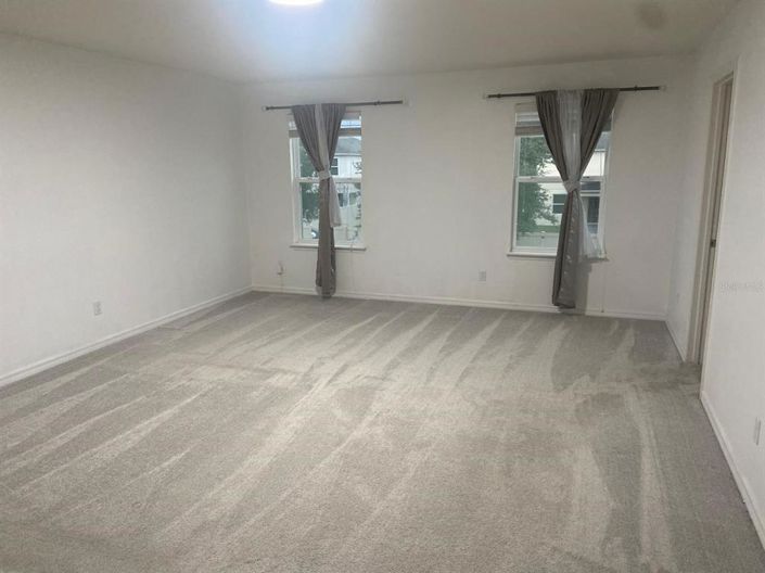 Image No.9-4 Bed Property for sale