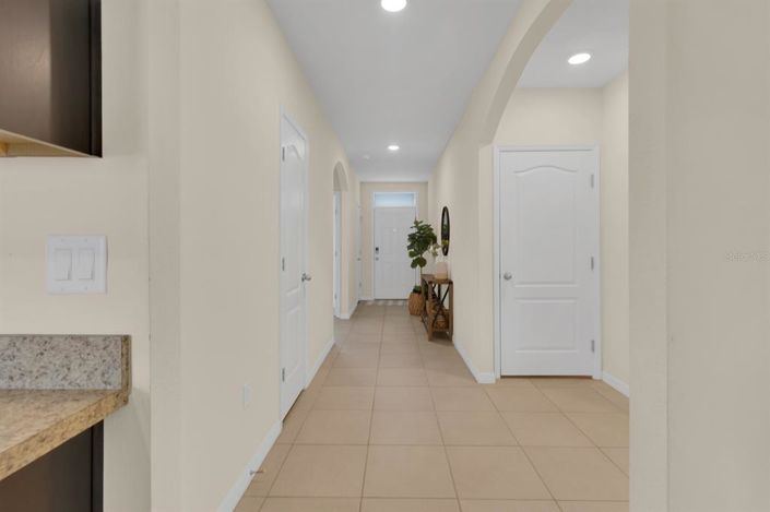 Image No.11-4 Bed Property for sale