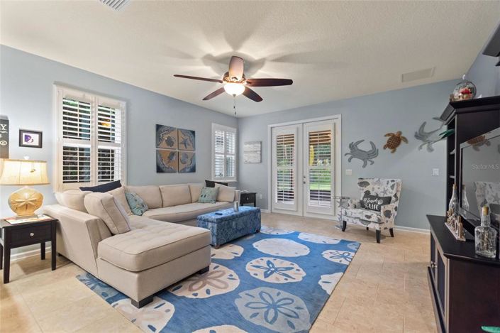 Image No.10-3 Bed Property for sale