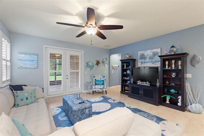 Image No.11-3 Bed Property for sale