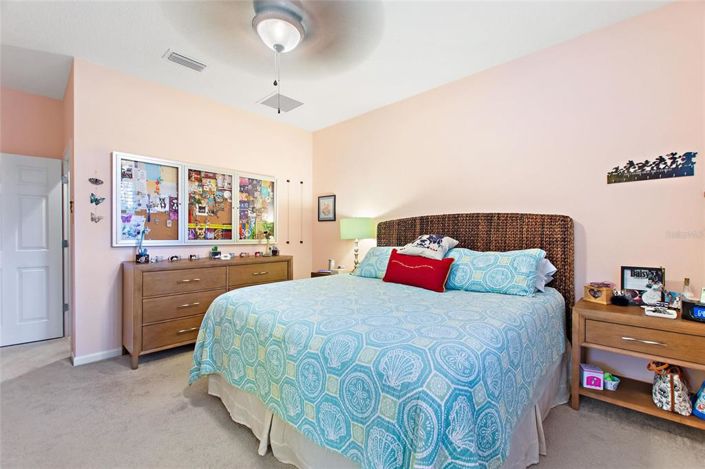 Image No.15-3 Bed Property for sale