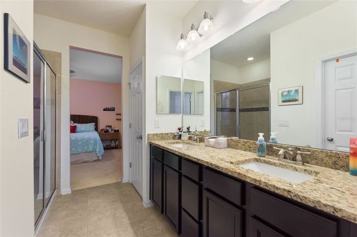 Image No.18-3 Bed Property for sale