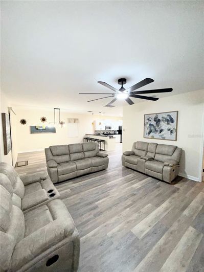 Image No.17-5 Bed Property for sale