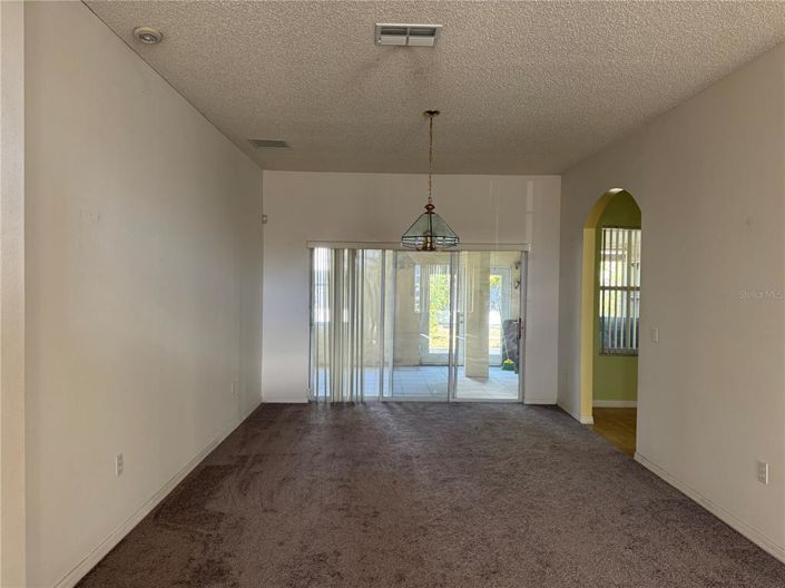 Image No.2-4 Bed Property for sale