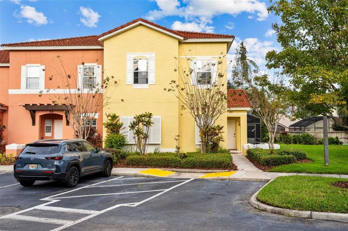 Image No.2-4 Bed Townhouse for sale