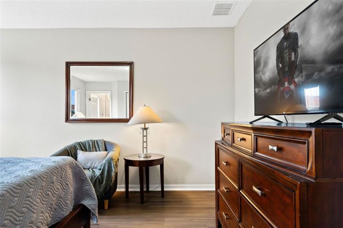 Image No.22-4 Bed Townhouse for sale