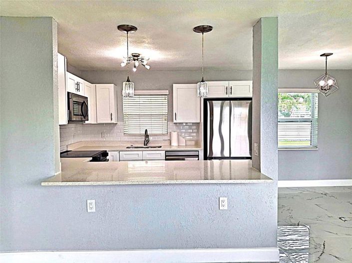 Image No.10-2 Bed Property for sale