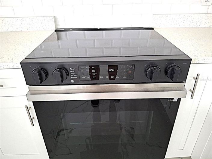 Image No.13-2 Bed Property for sale