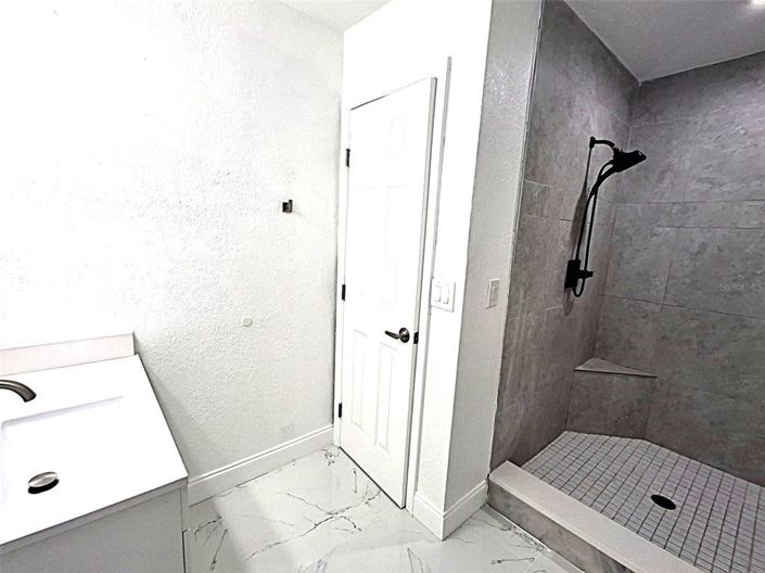 Image No.16-2 Bed Property for sale