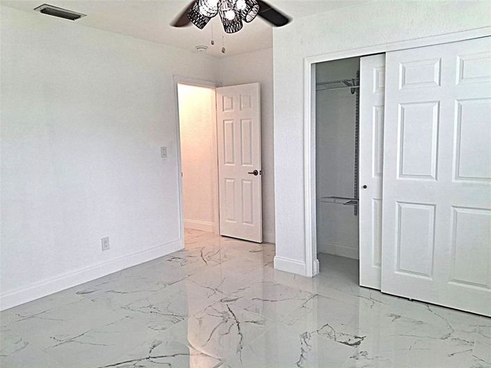 Image No.24-2 Bed Property for sale