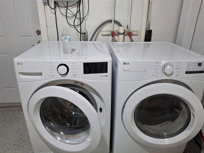 Image No.27-2 Bed Property for sale