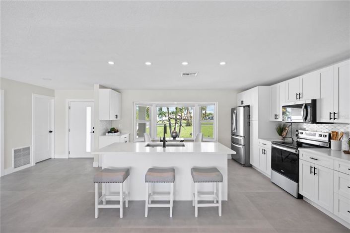 Image No.17-3 Bed Property for sale