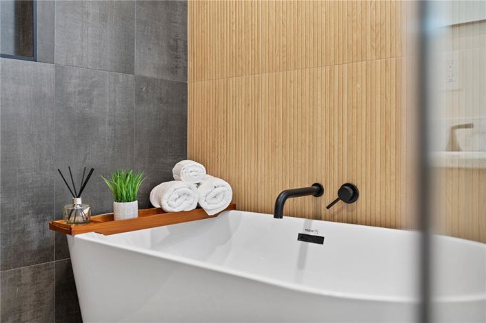 Image No.29-3 Bed Property for sale