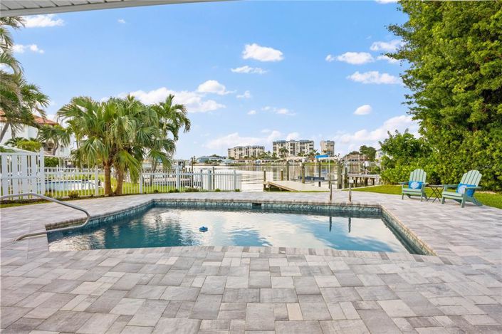 Image No.35-3 Bed Property for sale