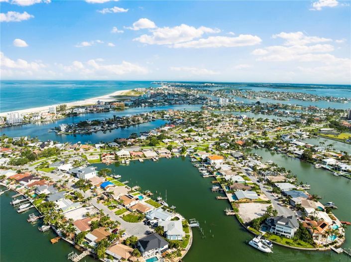 Image No.43-3 Bed Property for sale