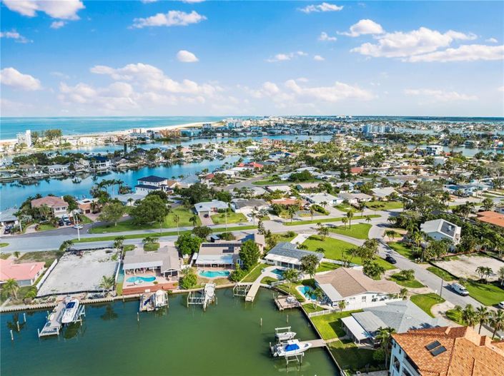 Image No.44-3 Bed Property for sale