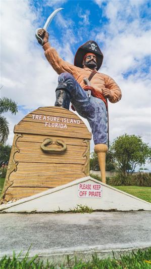 Image No.52-3 Bed Property for sale