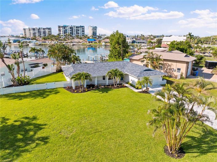 Image No.6-3 Bed Property for sale