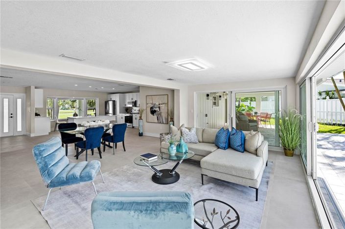 Image No.9-3 Bed Property for sale