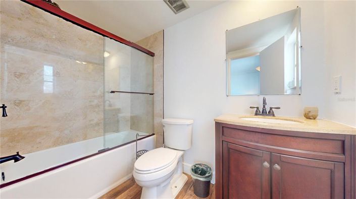 Image No.32-2 Bed Property for sale