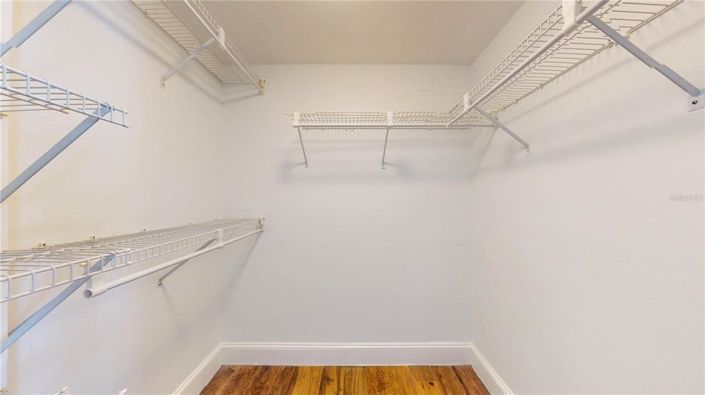 Image No.33-2 Bed Property for sale