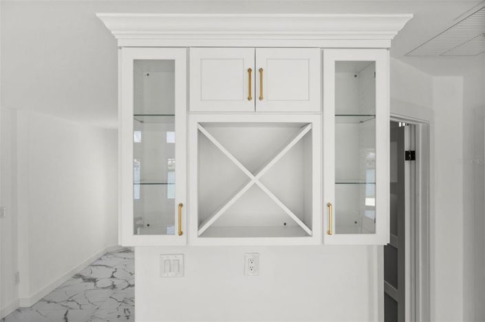 Image No.12-3 Bed Property for sale