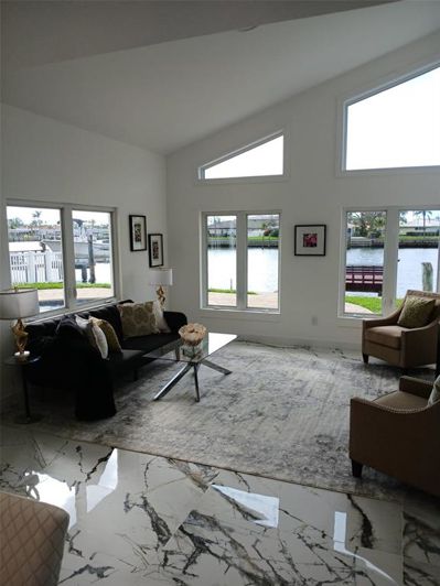 Image No.14-3 Bed Property for sale