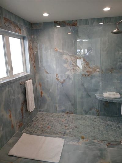 Image No.17-3 Bed Property for sale