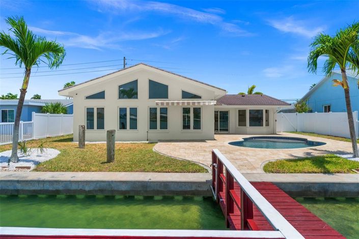 Image No.29-3 Bed Property for sale