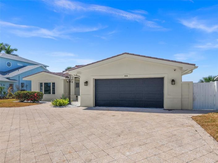 Image No.4-3 Bed Property for sale