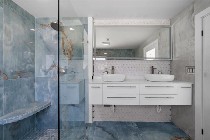 Image No.62-3 Bed Property for sale