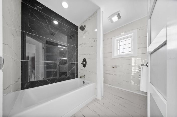 Image No.83-3 Bed Property for sale