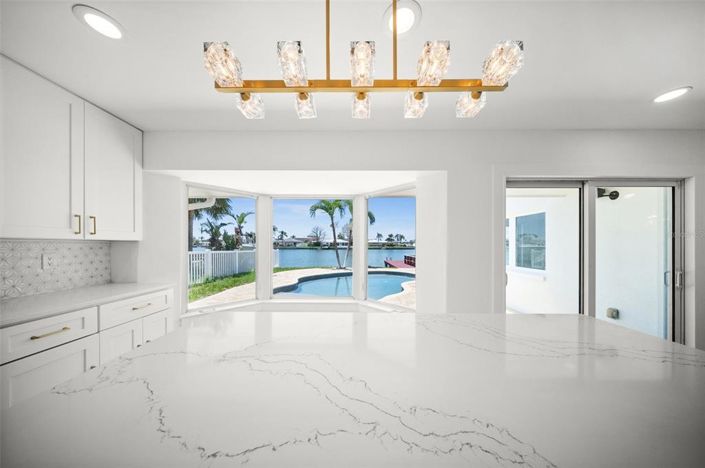 Image No.85-3 Bed Property for sale