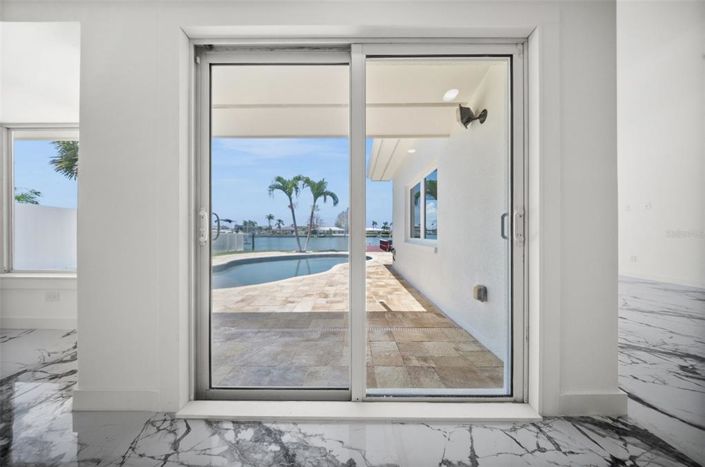 Image No.86-3 Bed Property for sale