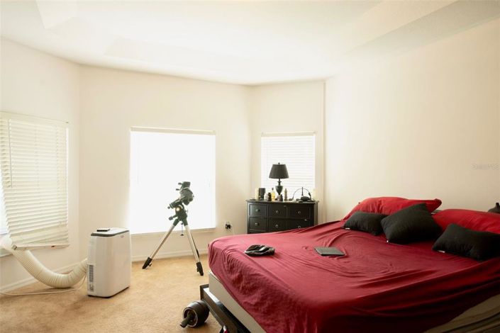 Image No.17-4 Bed Property for sale