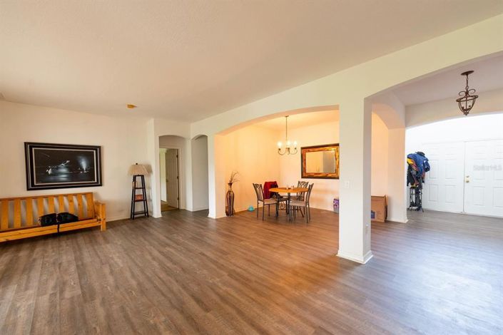 Image No.3-4 Bed Property for sale