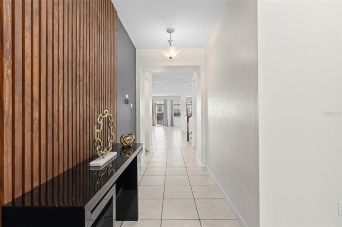 Image No.2-9 Bed Property for sale