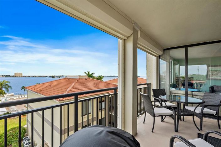 Image No.1-Propriété de 2 chambres à vendre à États-Unis