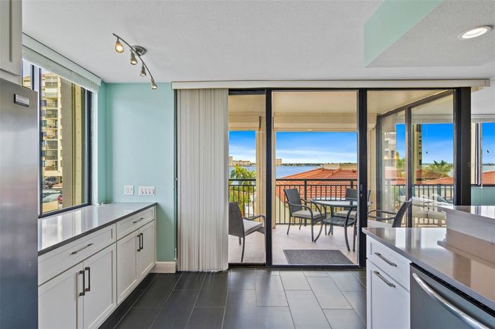 Image No.10-2 Bed Property for sale