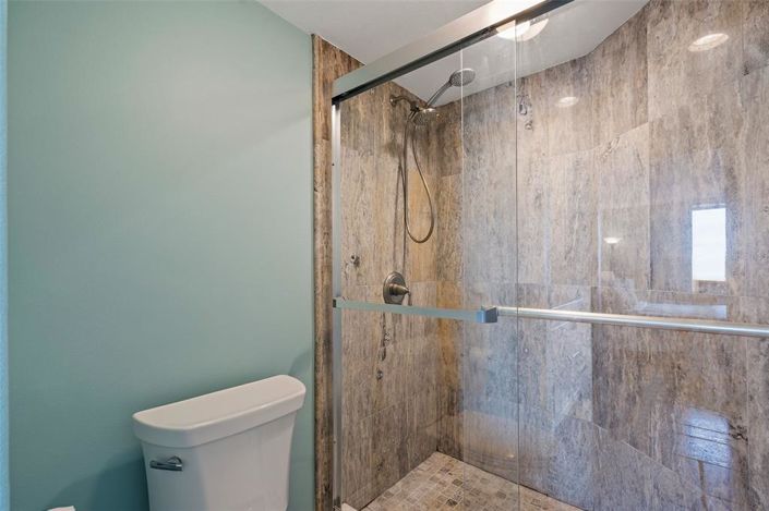 Image No.14-2 Bed Property for sale