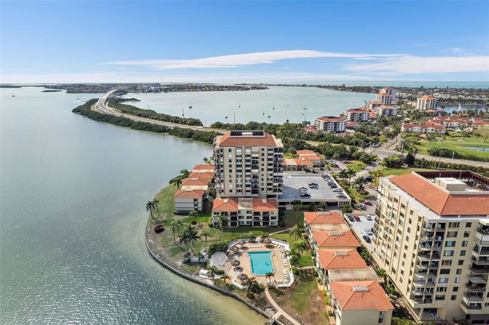 Image No.33-2 Bed Property for sale