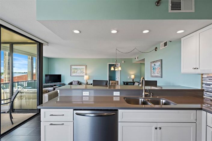 Image No.9-2 Bed Property for sale