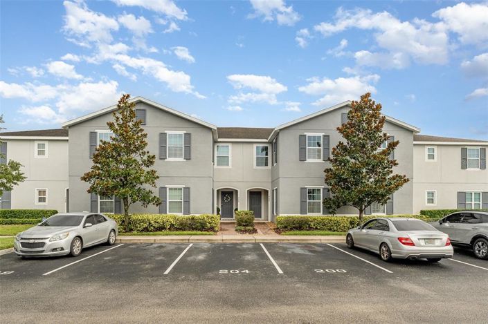 Image No.1-4 Bed Townhouse for sale