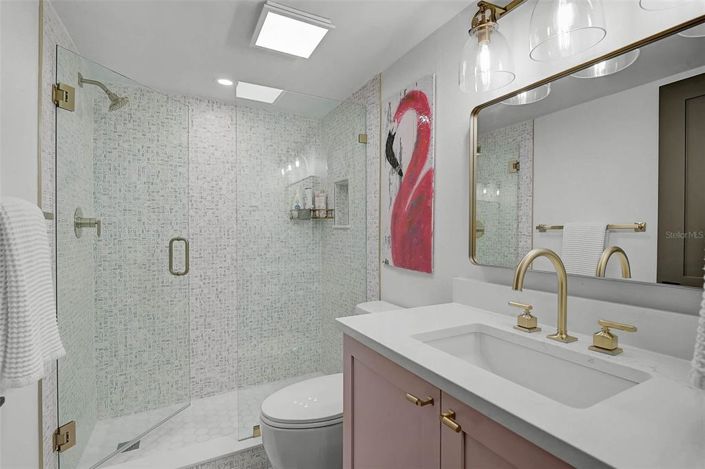 Image No.21-2 Bed Property for sale