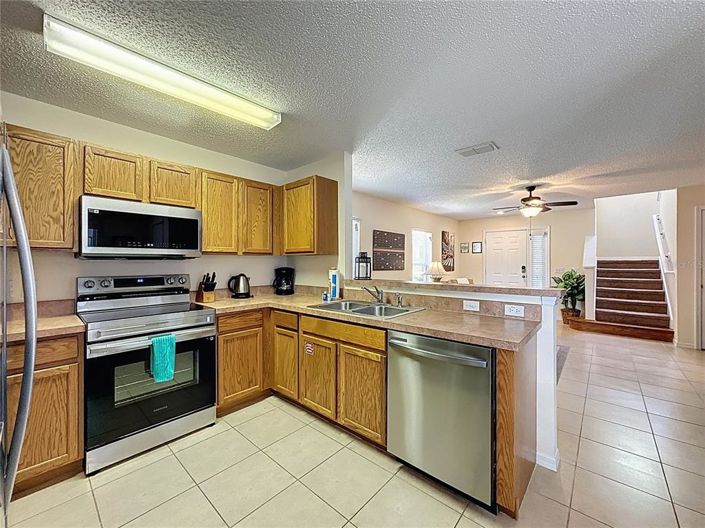 Image No.15-4 Bed Property for sale