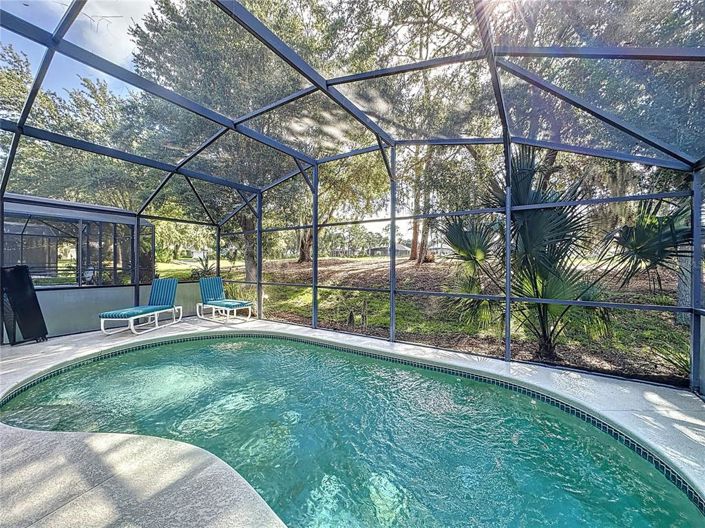 Image No.4-4 Bed Property for sale