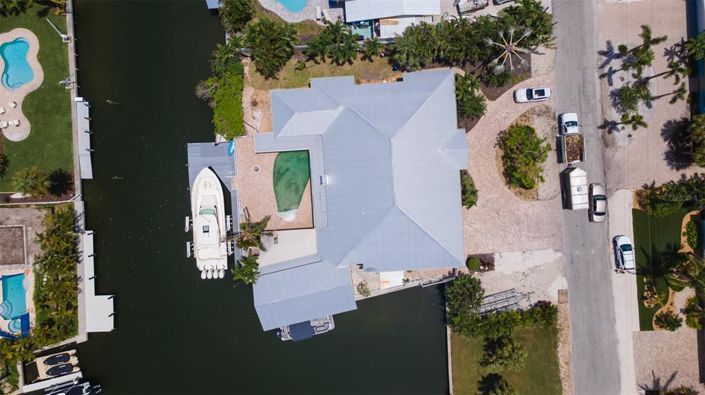 Image No.4-4 Bed Property for sale